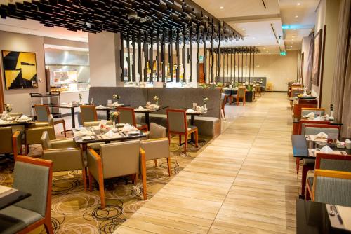 מסעדה, Hilton Garden Inn Nairobi Airport in ניירובי
