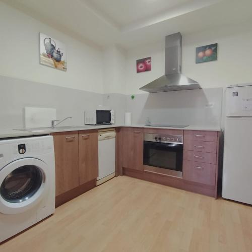 virtuve, Apartaments Isarn, Esperança (Apartaments Isarn, Esperanca) in Sant Llorenc De Morunys