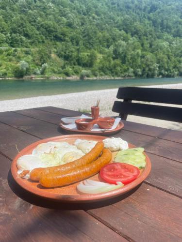 Drinsko Srce Tegare in Srebrenica