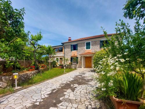 Holiday Home Tuscany by Interhome – khách sạn tại Kras