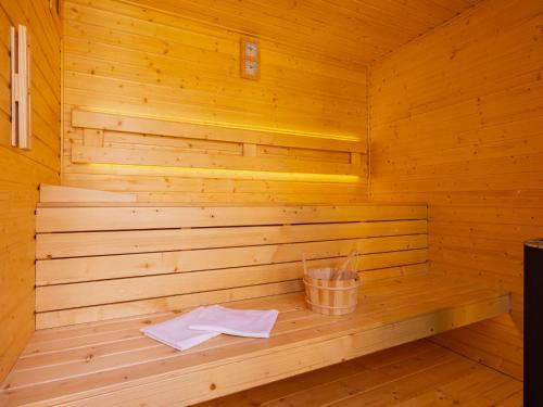 Holiday Home Hullám by Interhome (Holiday Home Hullam by Interhome) in บาลาตองมาเรียฟูร์โด