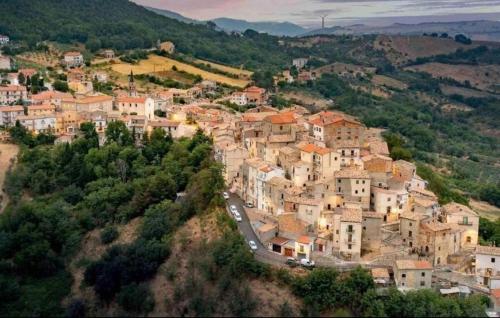 Hilltop 2-BR Home with Sea Views, Terrace & Garden in Palmoli