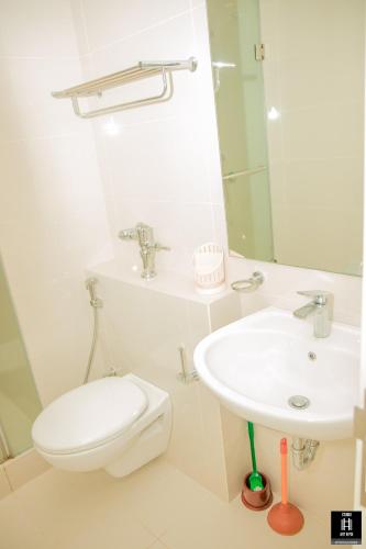 Luxury fairway living-Galle apartments - image 3
