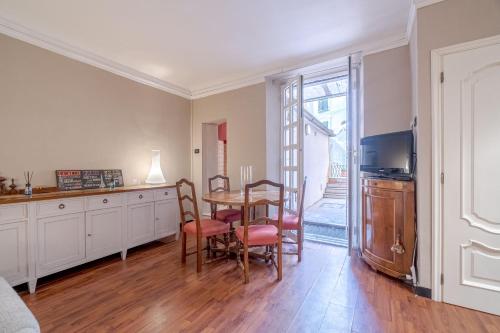 GuestHost - Santa Caterina Charming - Lovely Stay in Genoa, Genova (photo 9)