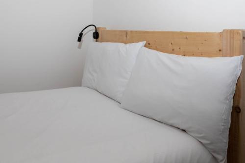Family Friendly 3 Bedroom Home in Islington - image 5