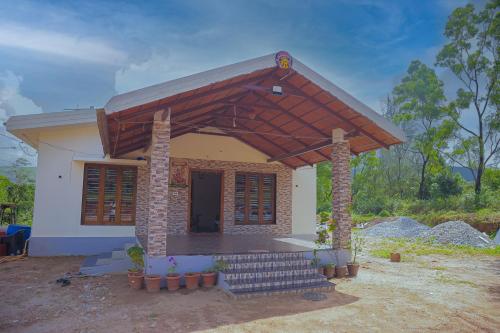 Patel Retreat in Urubage