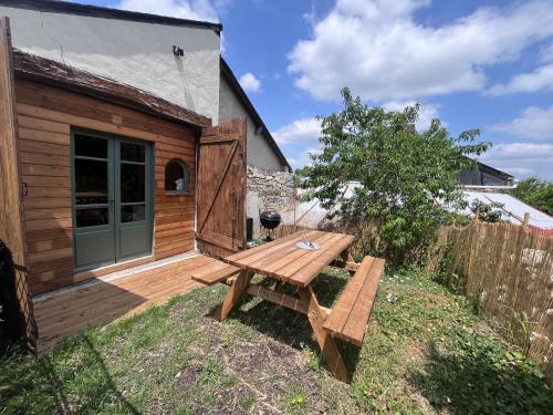La Bergerie- Beautiful barn conversion in Chinon, Loire Valley in Les Lutinieres