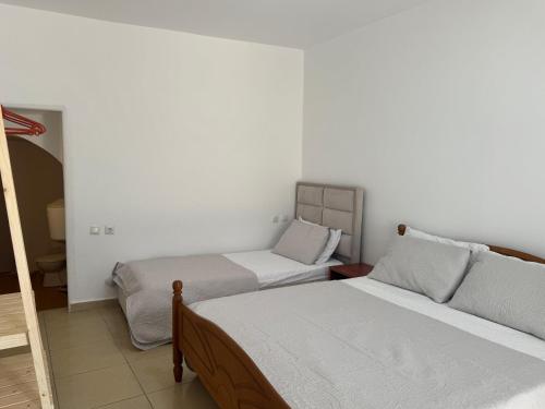 Deluxe Triple Room with Sea View image 6