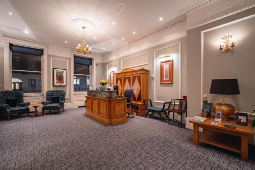 Grange Buckingham Hotel - image 9