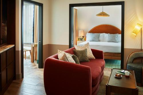 room detail thumbnail 0