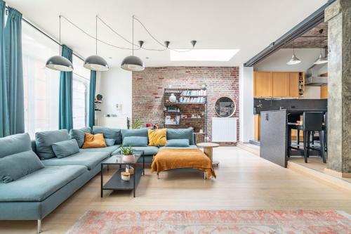 Beautiful loft with terrace - Midi station - Flix gîte à louer Bruxelles (Koekelberg)