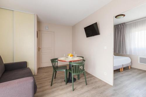 Appart'City Lyon Villeurbanne - image 9