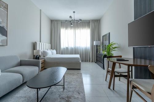 Nasma Luxury Stays - Stylish Studio Nest in JVC, Dubai (photo 6)
