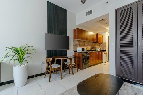 Nasma Luxury Stays - Stylish Studio Nest in JVC, Dubai (photo 3)