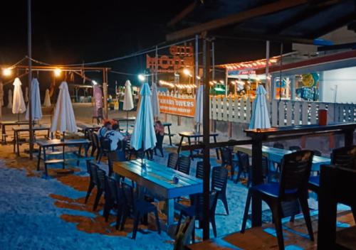 Monkey Hut Perhentian, Long Beach in Perhentian Islands