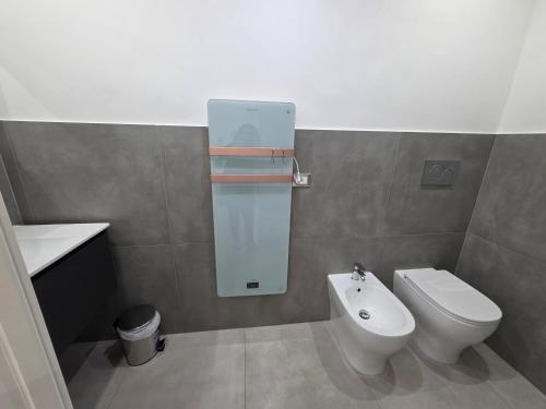 Double Room with Private Bathroom image 3
