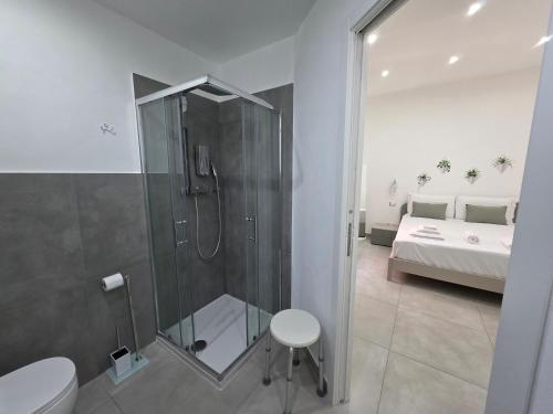 Double Room with Private Bathroom image 8