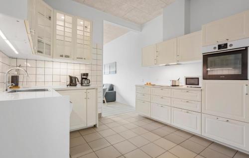 Kitchen, Lovely Apartment In Nexø With Wifi in Snogebaek