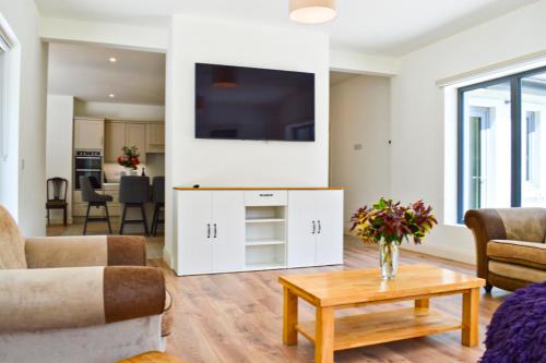 Koplietošanas atpūtas telpa ar TV, Lough Conn Haven Holiday Home by Trident Holiday Homes in Crossmolina