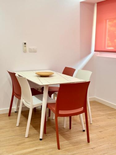 One-Bedroom Apartment (Red Suite) image 10