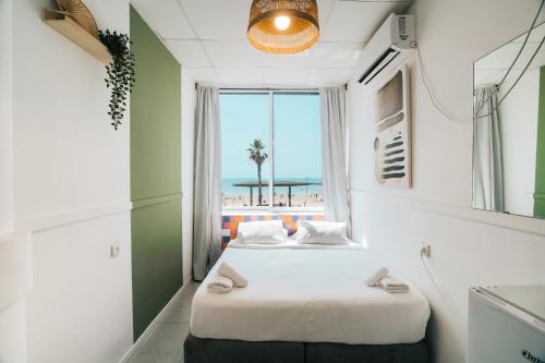 Central Beach Hotel in Tel Aviv