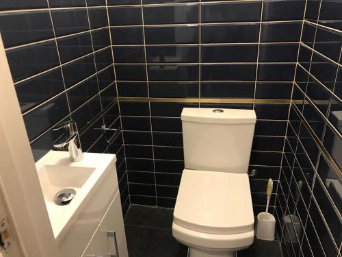 Central 2Bedroom Apartment with Terrace and Garage