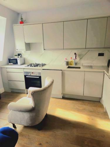 Stylish 2 Bed @ Westminster Victoria London 