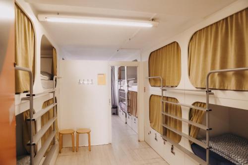Hostel One Ramblas - image 9