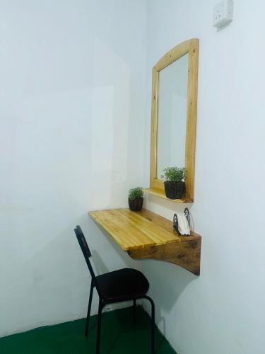 Single Room image 4