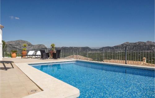 Awesome home in Partida Trullent w/ Outdoor swimming pool and 3 Bedrooms - image 2
