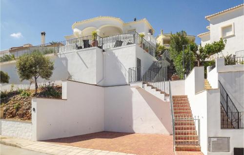 Awesome home in Partida Trullent w/ Outdoor swimming pool and 3 Bedrooms - image 3