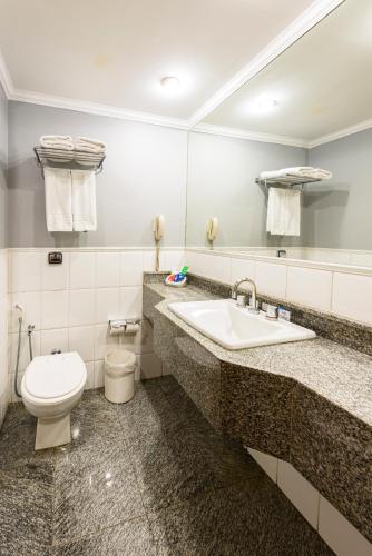 Deluxe Double Room image 9