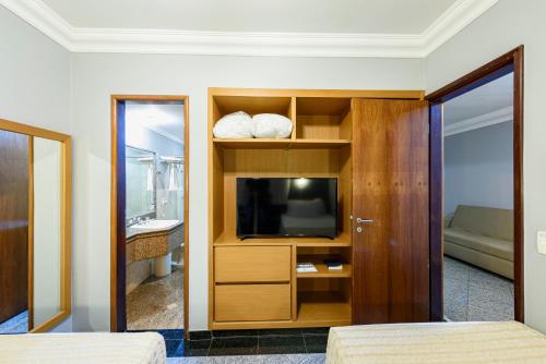 Superior Twin Room image 7