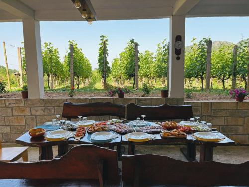 Фасада на хотела, Vržina Farm House Skadar Lake (Vrzina Farm House Skadar Lake) in Godinje