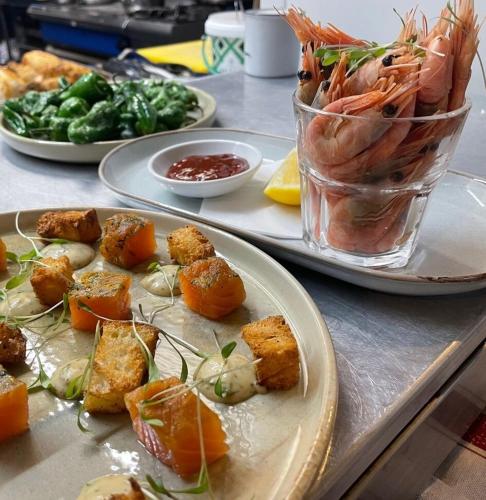 Food and beverages, The Golden Cross in Cirencester