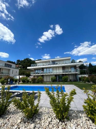 Horváth Apartman, Balatonalmádi
