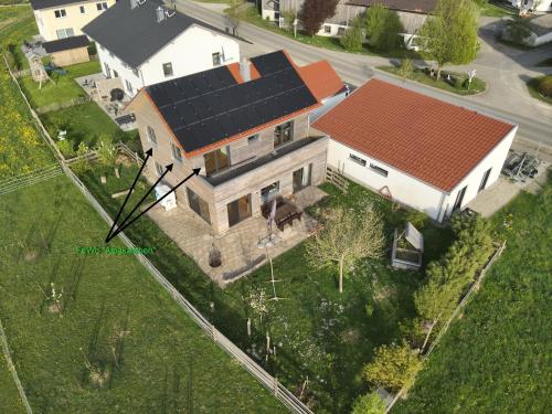 FeWo "AlpakaZeit" im ökologischen Holzhaus mit traumhafter Aussicht und Alpakas (FeWo "AlpakaZeit" im okologischen Holzhaus mit traumhafter Aussicht und Alpakas) in Unteregg