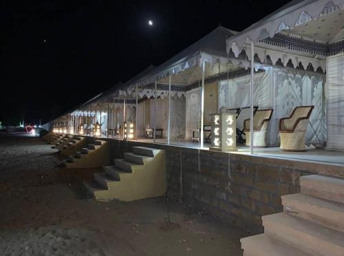 Hostel Desert Camp Sam – khách sạn tại Ram Kund