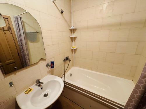 One-Bedroom Apartment image 10