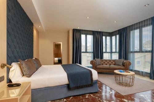 Hotel Pedro I De Aragon 4 Estrellas SUPERIOR