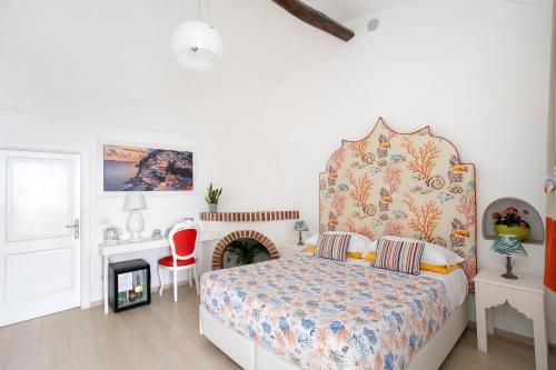 Classic Double Room with Shared Terrace image 9