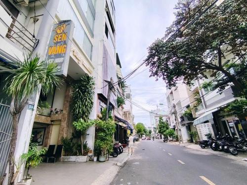 Những lưu ý quan trọng khi đến Sen Vàng 32 Hàng Trống, Hoàn Kiếm