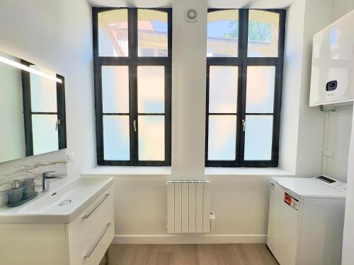 Cosy appart- 2 pers Netflix Hyper centre Douai in Douai