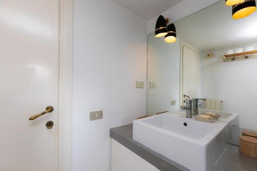 Borgo Vittorio Terrace by Rental in Rome, Rome (photo 8)