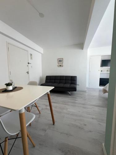 One-Bedroom Apartment image 10