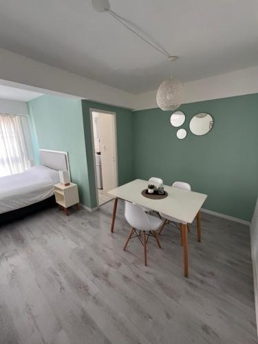 One-Bedroom Apartment image 9
