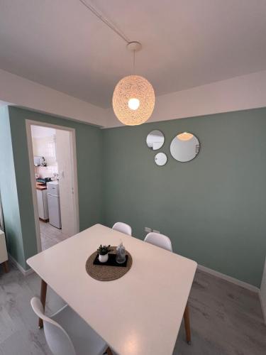 One-Bedroom Apartment image 4