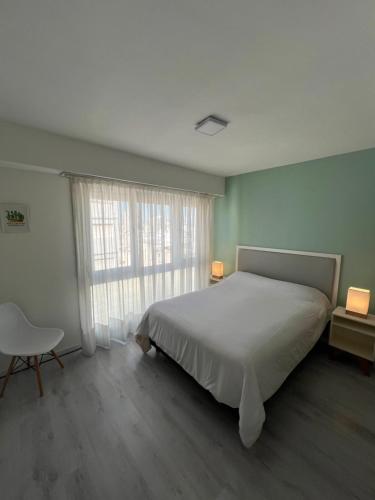 One-Bedroom Apartment image 2