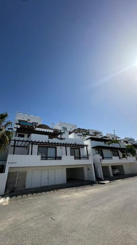 Home in Girne – khách sạn tại Nicosia