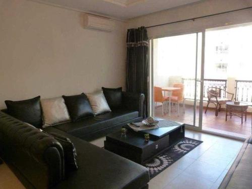 Appartement Élégant avec Vue sur Mer & Piscine à Sousse (Appartement Elegant avec Vue sur Mer & Piscine a Sousse) in Chatt Mariem